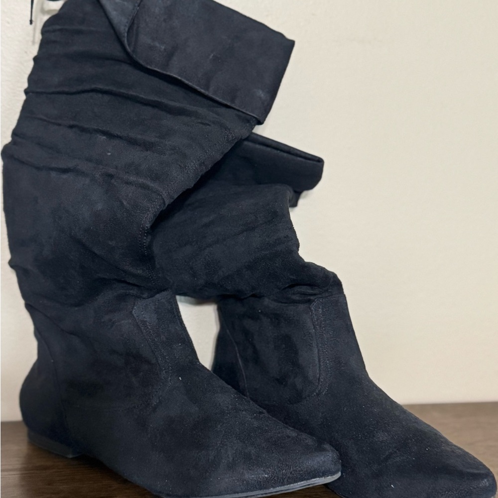 Women's Black Suede Boots
